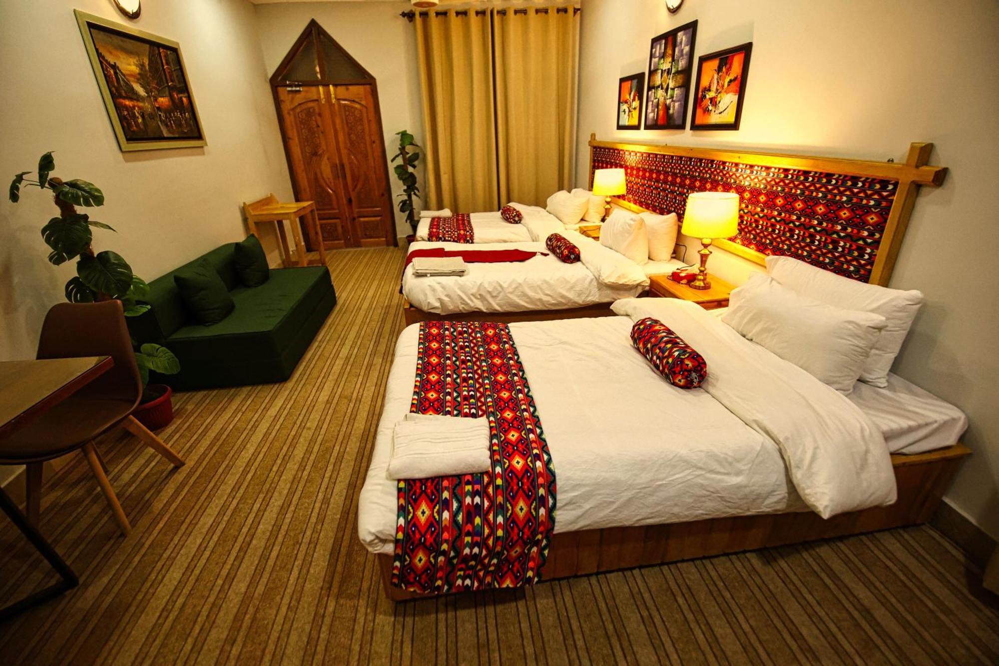 Oak Residency Hotel Gilgit Kültér fotó
